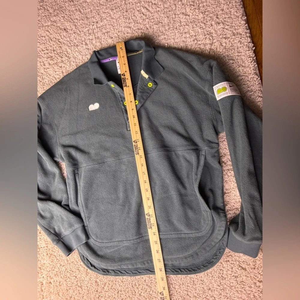 Nike women’s xs